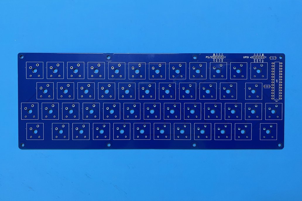 CreatiVision Mechanical PS/2 Keyboard 1