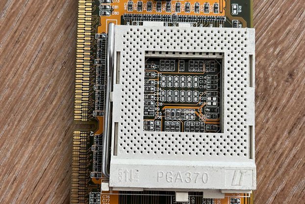 Slot 1 to PGA370 Converter Card