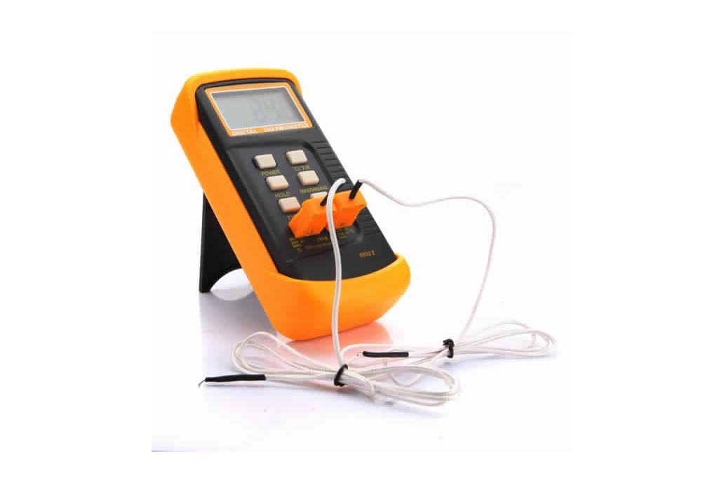 6802II Digital Waterproof Thermometer 1