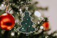 2021-12-12T19:12:21.190Z-Christmas Tree Ornament Pic on tree.JPG