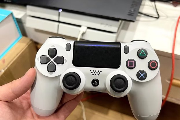 PS4 Compatible Bluetooth wireless controller