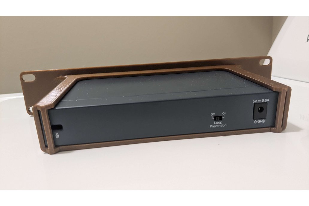 TP-Link TL-SG108 | TL-SF1006P 10-inch Rack Mount 1