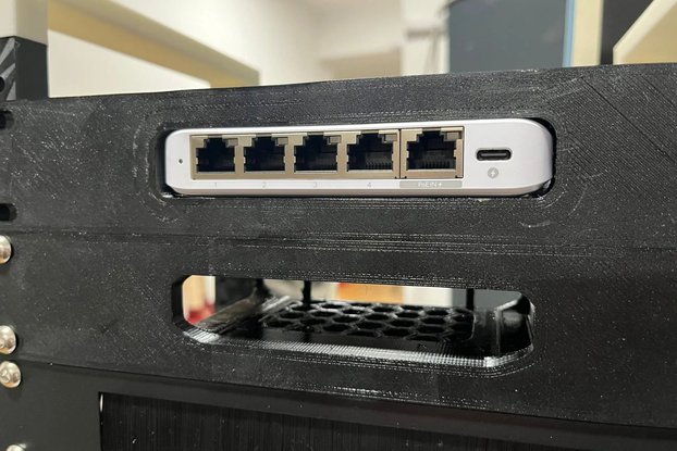 Unifi USW-Flex-Mini 2.5G 5 10-inch rack mount