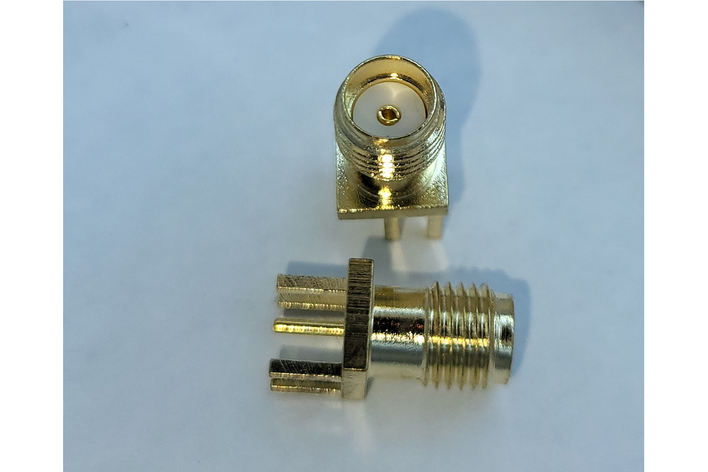 Two SMA connectors 1