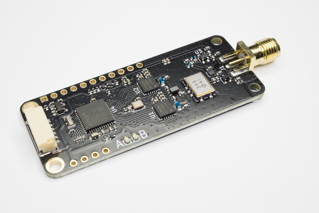 dAISy Mini AIS Receiver 1