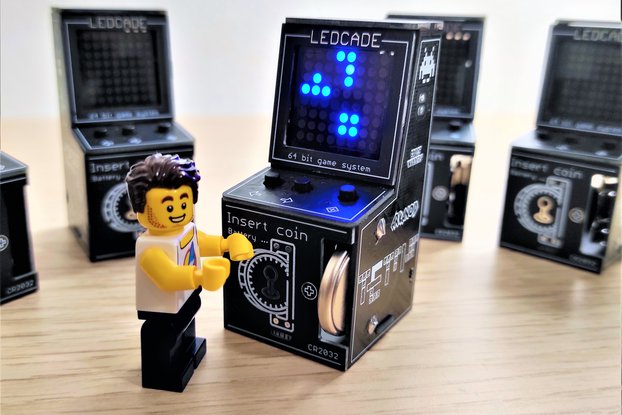 LedCade - µ arcade game cabinet - 8x8 LED matrix