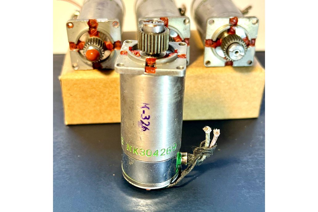 DPR-32-F1-13 ДПР-32-Ф1-13 DPR32F113 DC Collector M 1