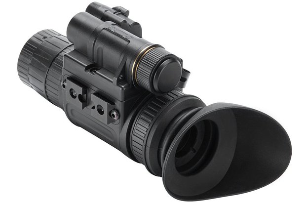 handheld helmet-mounted  low light night vision