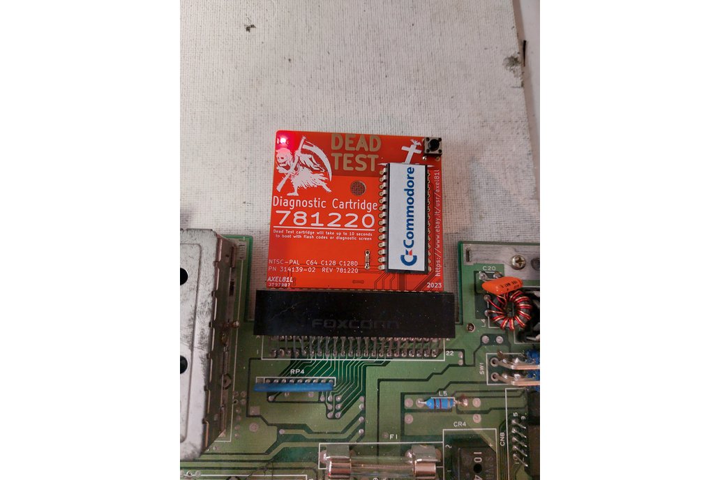 Commodore 64 Dead test cartridge + cover shell 1