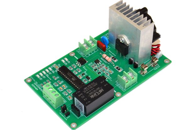 Wattmetre sur prise 2P+T 3600W, Atlantique Composants : Wattmetre sur prise  2P+T 3600W Kit / Module 3D/Loisir/Déstockage