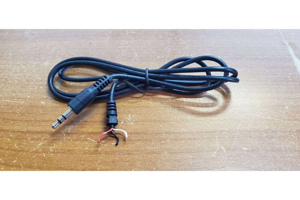 Qty 5, 1/8in Mini Stereo 3-Wire Plug w/ 3ft cable 1
