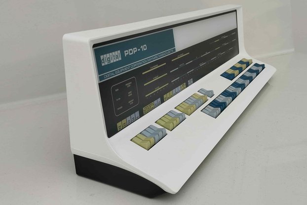 PDP-10 replica kit: the PiDP-10