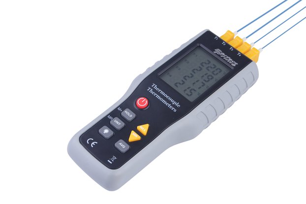 4 Ch Thermocouple Thermometer / 20 X 4 Memory; LCD