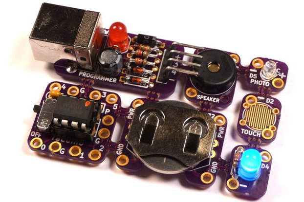 Tacuino: a low-cost, Arduino-compatible kit