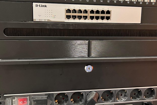 Modular 19-inch Rack Mount Blanks