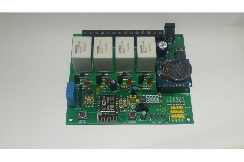 ESP8266-12 4 channel switch with temp sensors 1