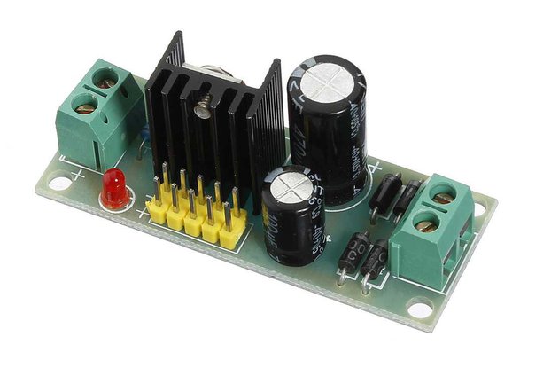 L7805 LM7805 Three Terminal Voltage Regulator