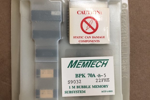 Memtech (Intel) BPK-70AZ-5 Magnetic Bubble Memory