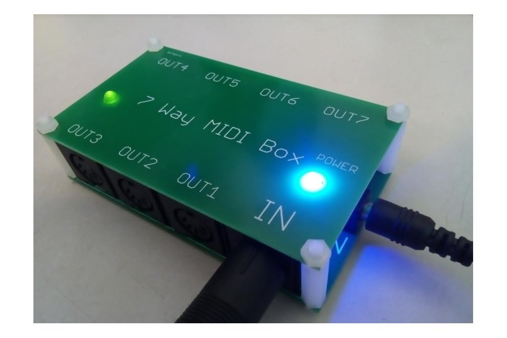 7 way MIDI Thru Splitter unit for synthesizers 1