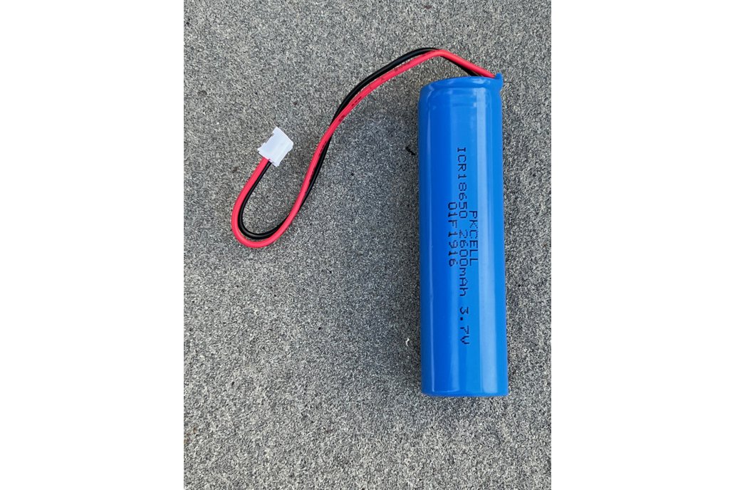 Lithium Ion 18650 Battery: 3.7V / 2600 mA-hr 1