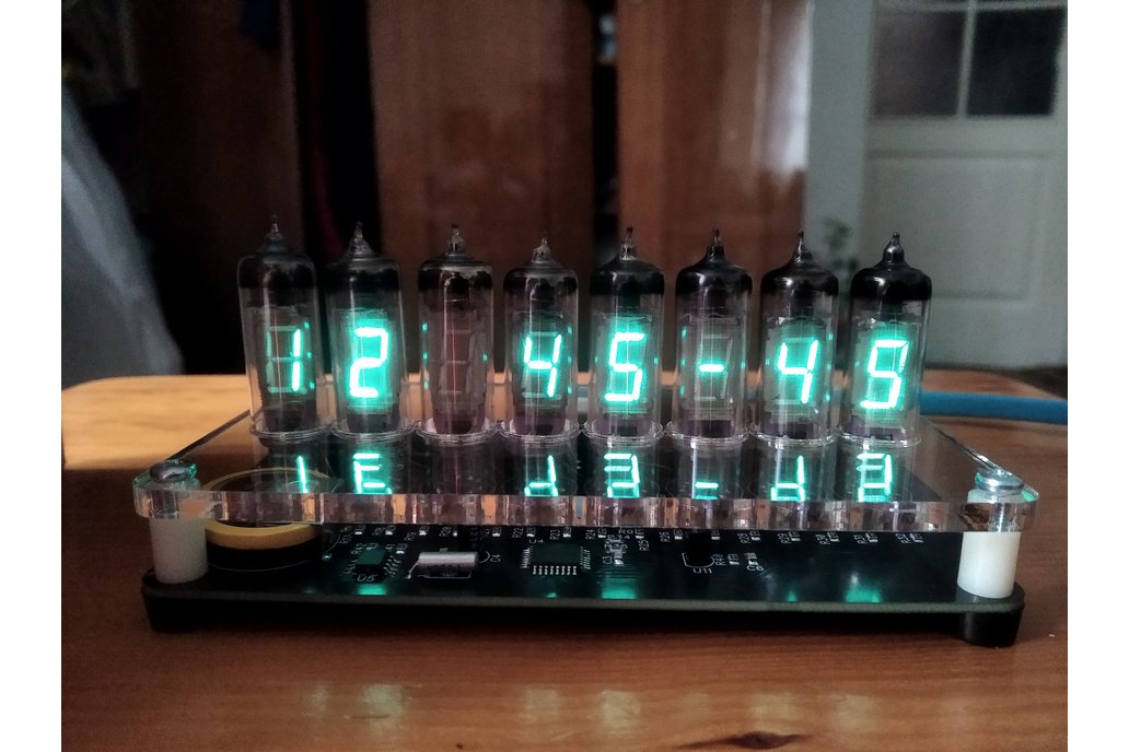 Nixie tube clock IV-6 8-digit VFD clock USB-C 1