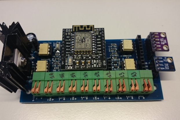 ESP8266 prototyping board with full auto-reset