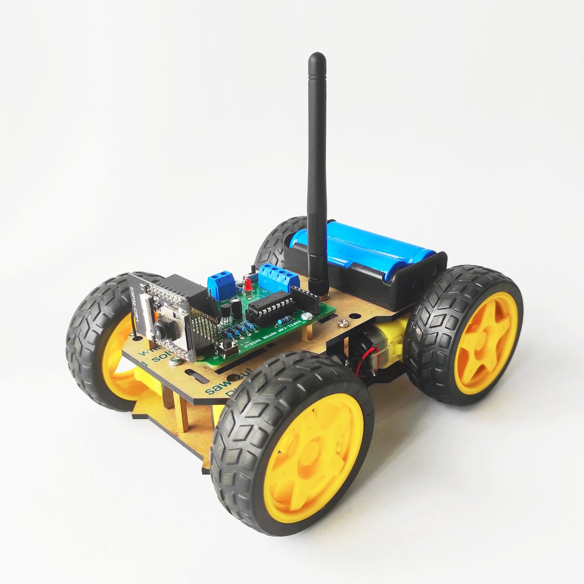 pcbreflux on X: #ESP32 Bluetooth Robot Car with Nordic nRF Toolbox   / X