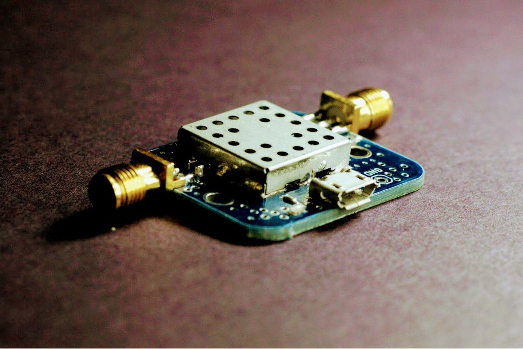 Filtered GPS L1 LNA w/ Input Bias Tee 20dB Gain 1