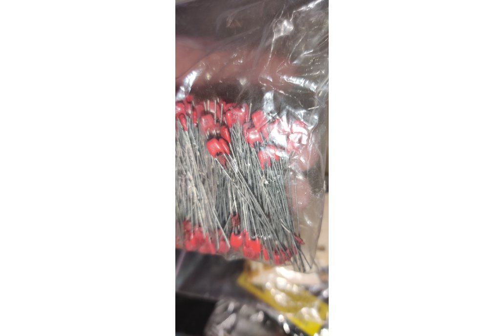 220pf capacitors 25pcs 1
