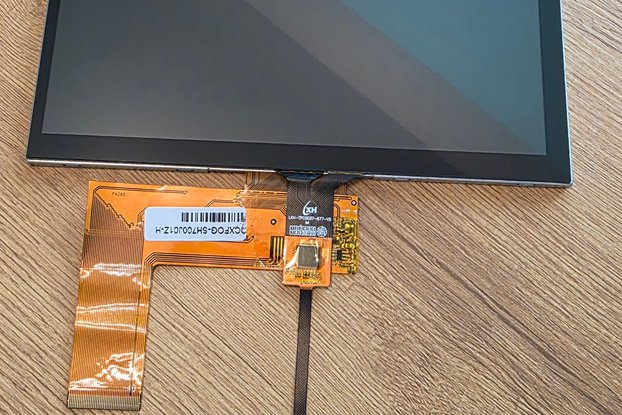 7" LCD Screen with Capacitive Touch