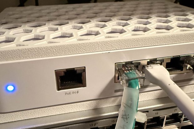 Unifi USW-Flex-XG 10-inch rack mount