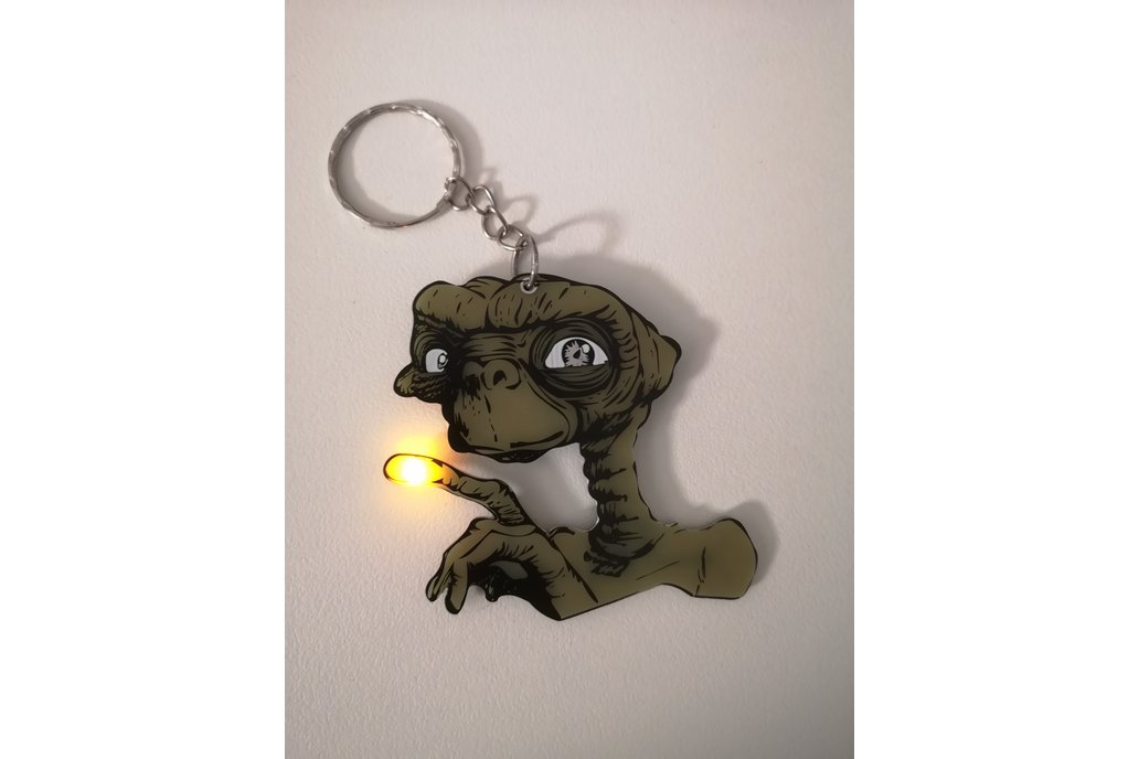Fan Art: E.T. Extraterrestrial Electronic Keychain 1