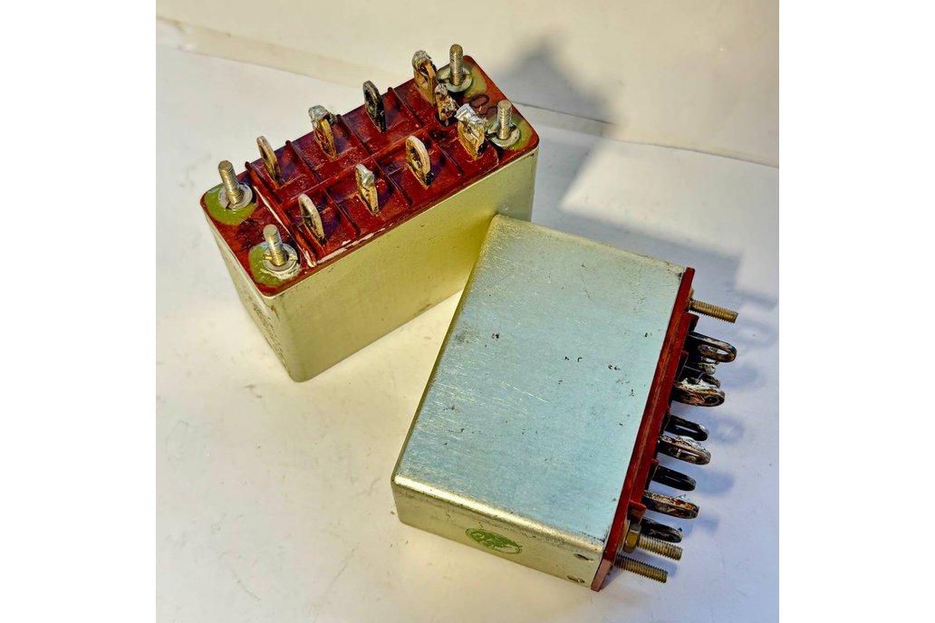 RNE 22-27V Contactor – Set of 4 Used Industrial Re 1