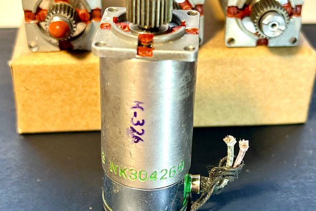 DPR-32-F1-13 ДПР-32-Ф1-13 DPR32F113 DC Collector M