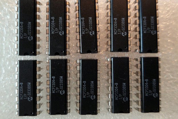 MCP3304 13-Bit, 4/8-Channel ADC