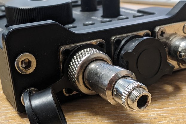 Lab599 TX-500 GX12 - 3.5mm CW Morse key adapter