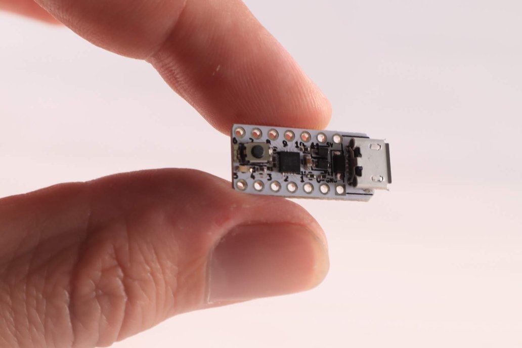 Tiniest Arduino compatible board with Micronucleus 1