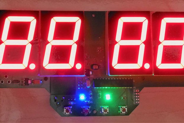 GPS Clock With Optional Wireless Data Streaming