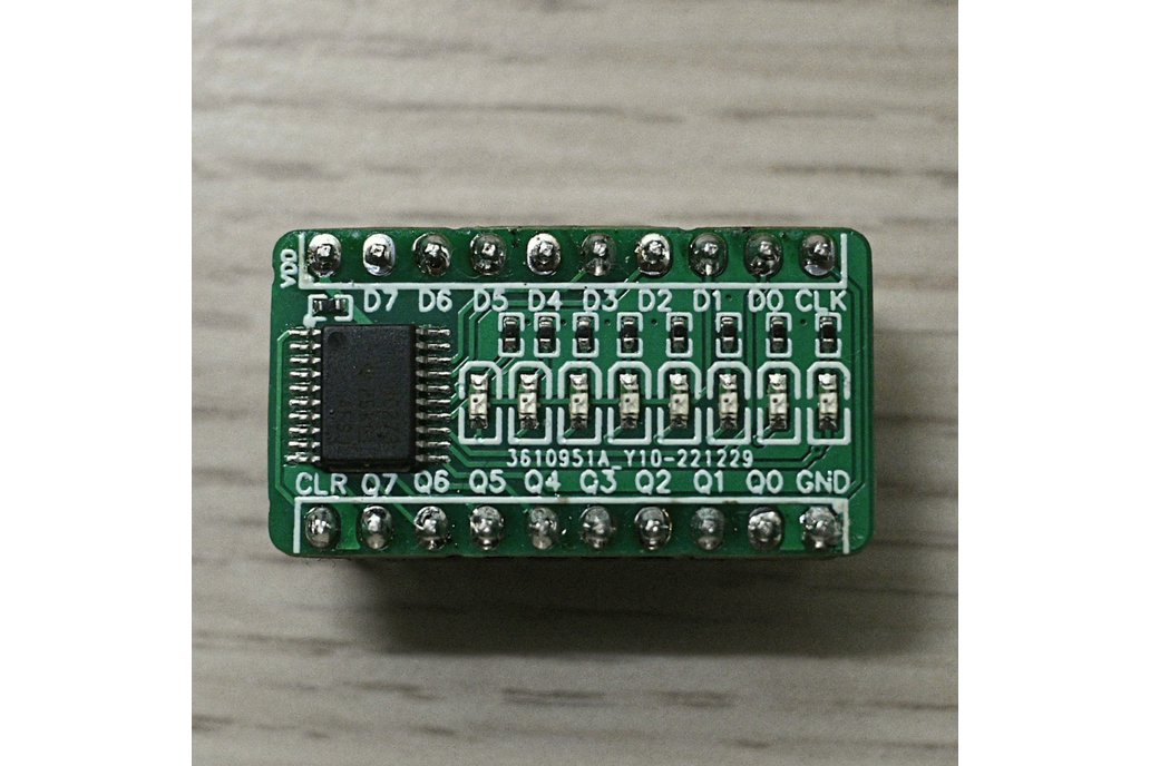 8-bit register with LEDs based on 74HC273 1
