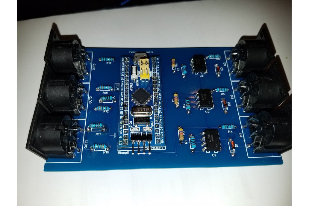 USB MIDI interface 3 I/O with routing features 1