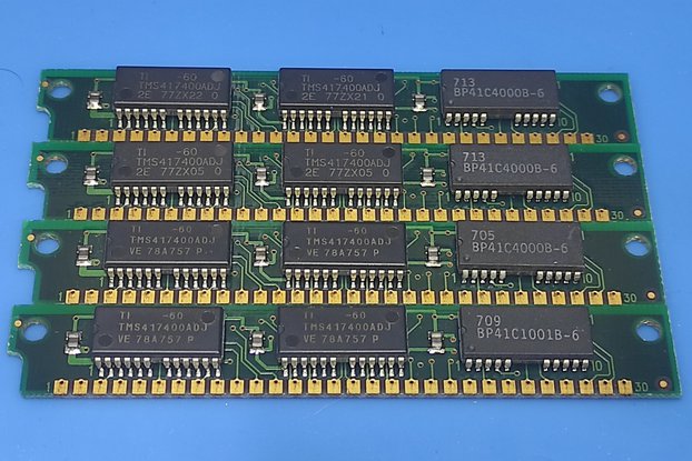 (4x4MB) 16MB 30-PIN SIMM MEMORY WITH PARITY