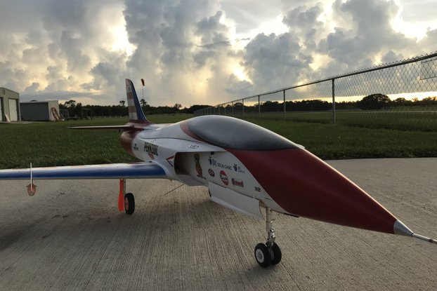 Switch Blade 90 High-Performance Sport Jet