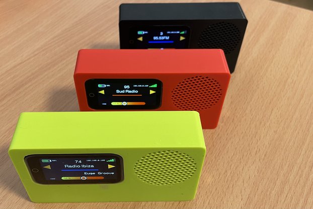 Compact Internet Radio with Touch Screen V4