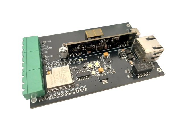 Esp32-Stick-WLED: Powering smart LEDs using PoE