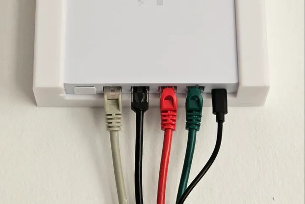 Ubiquiti UCG-Ultra | UXG-Max | UCG-Max Wall Mount
