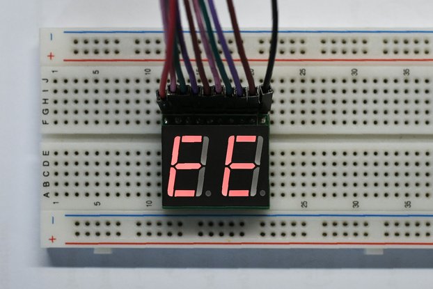Breadboard Hexadecimal Display
