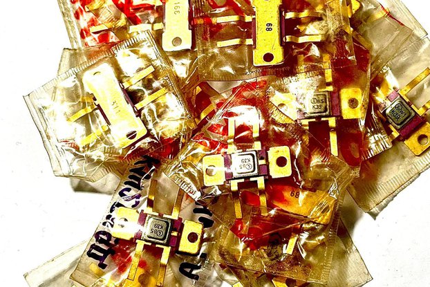 K39 Microcircuits  – Reliable 4-Pin lot (18 pieces
