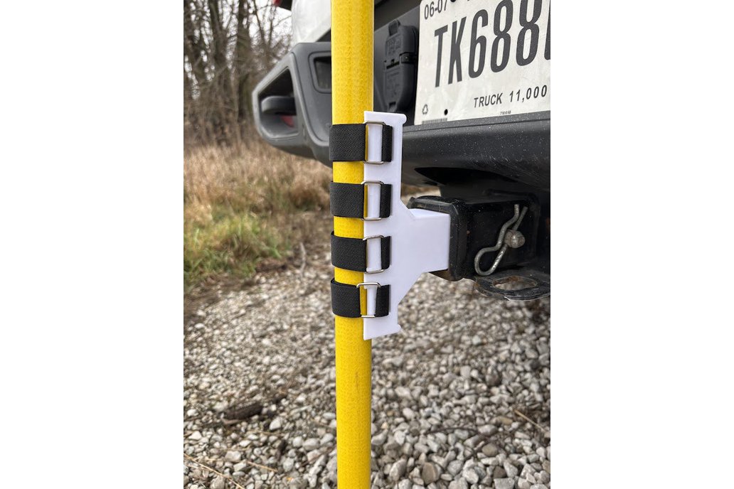 Portable hitch receiver mast mount for ham radio 1