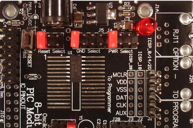 SchmartBoard DevBoard A 8 Bit PIC® Microcontroller